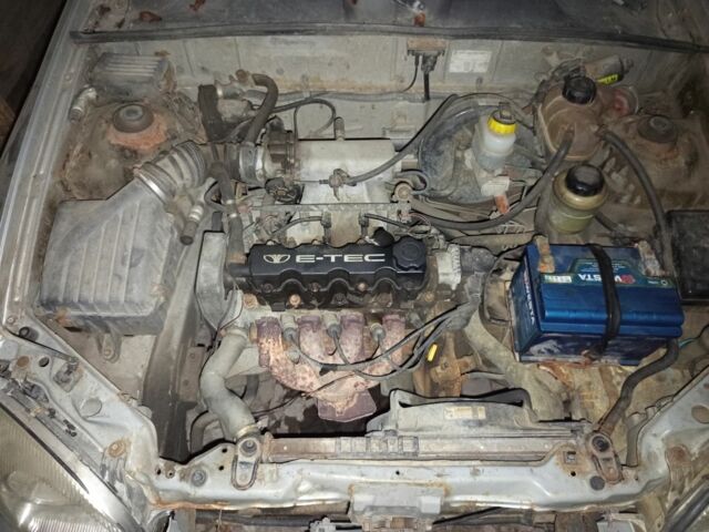 Серый Дэу Сенс, объемом двигателя 1.5 л и пробегом 250 тыс. км за 800 $, фото 9 на Automoto.ua