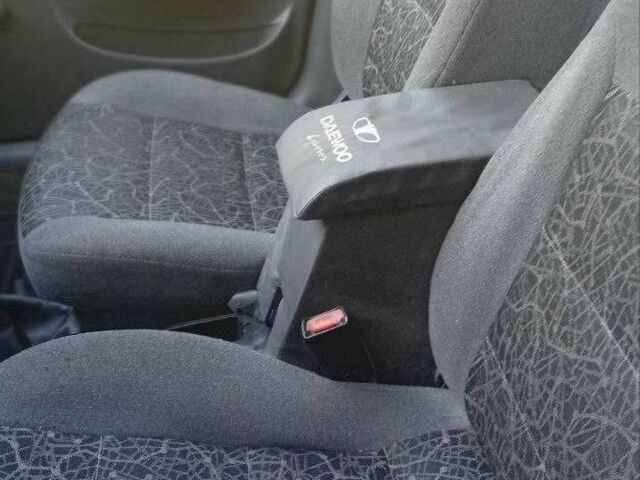 Сірий Деу Сенс, об'ємом двигуна 1.5 л та пробігом 330 тис. км за 1500 $, фото 3 на Automoto.ua