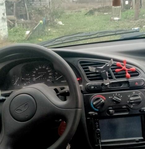 Серый Дэу Сенс, объемом двигателя 1.5 л и пробегом 345 тыс. км за 2000 $, фото 2 на Automoto.ua