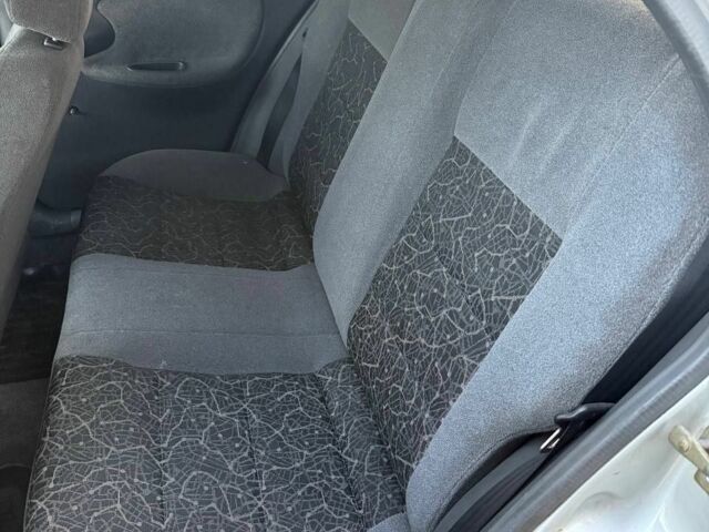 Сірий Деу Сенс, об'ємом двигуна 1.5 л та пробігом 350 тис. км за 1999 $, фото 5 на Automoto.ua