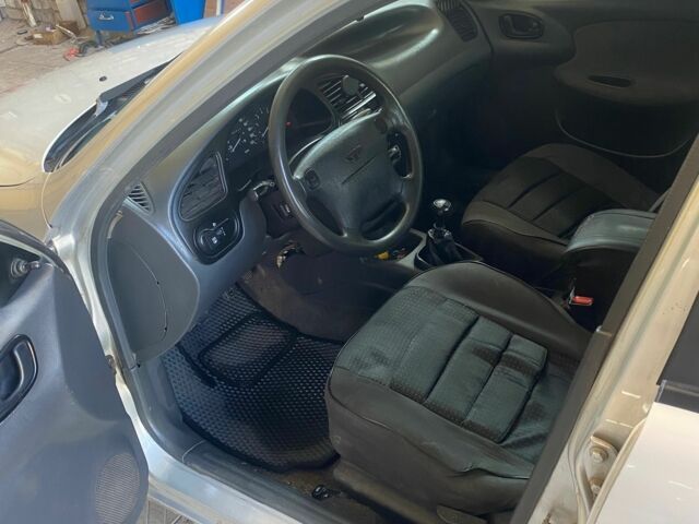 Серый Дэу Сенс, объемом двигателя 1.6 л и пробегом 260 тыс. км за 2500 $, фото 4 на Automoto.ua