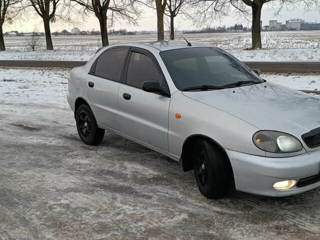 Серый Дэу Сенс, объемом двигателя 1.5 л и пробегом 280 тыс. км за 2800 $, фото 1 на Automoto.ua