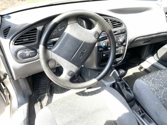 Сірий Деу Сенс, об'ємом двигуна 1.6 л та пробігом 128 тис. км за 2700 $, фото 12 на Automoto.ua