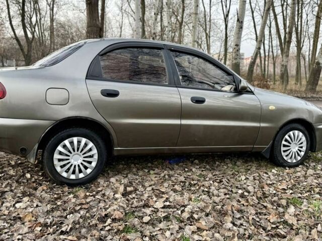 Серый Дэу Сенс, объемом двигателя 1.5 л и пробегом 219 тыс. км за 2800 $, фото 2 на Automoto.ua