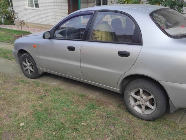 Серый Дэу Сенс, объемом двигателя 1.5 л и пробегом 230 тыс. км за 2500 $, фото 1 на Automoto.ua