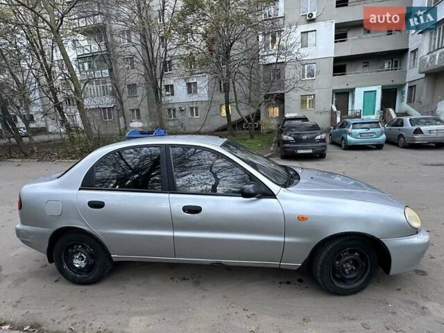 Серый Дэу Сенс, объемом двигателя 1.4 л и пробегом 182 тыс. км за 1900 $, фото 3 на Automoto.ua