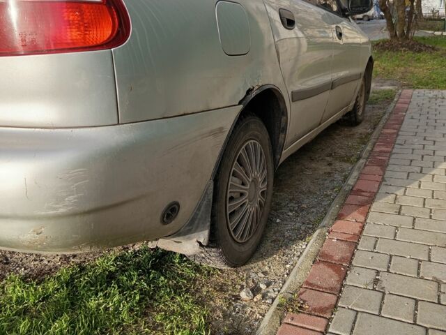 Серый Дэу Сенс, объемом двигателя 1.5 л и пробегом 250 тыс. км за 800 $, фото 3 на Automoto.ua