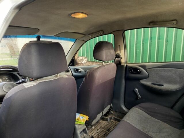 Серый Дэу Сенс, объемом двигателя 1.5 л и пробегом 250 тыс. км за 800 $, фото 6 на Automoto.ua