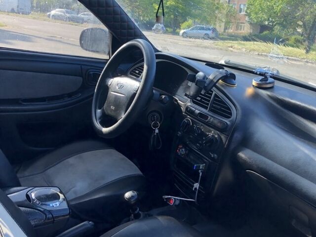 Серый Дэу Сенс, объемом двигателя 1.5 л и пробегом 250 тыс. км за 2200 $, фото 4 на Automoto.ua