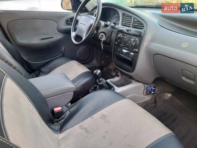 Сірий Деу Сенс, об'ємом двигуна 1.6 л та пробігом 261 тис. км за 1900 $, фото 5 на Automoto.ua