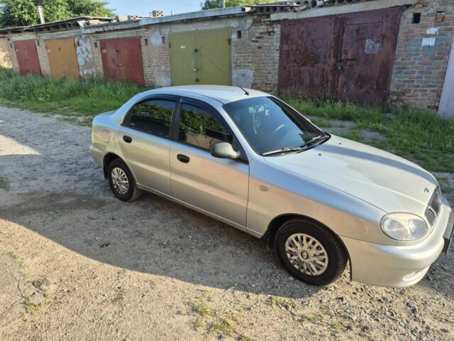 Серый Дэу Сенс, объемом двигателя 1.4 л и пробегом 135 тыс. км за 2600 $, фото 1 на Automoto.ua