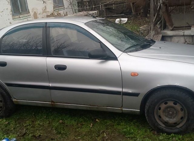 Серый Дэу Сенс, объемом двигателя 1.5 л и пробегом 345 тыс. км за 2000 $, фото 4 на Automoto.ua