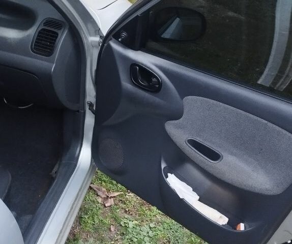 Серый Дэу Сенс, объемом двигателя 1.5 л и пробегом 190 тыс. км за 2500 $, фото 7 на Automoto.ua