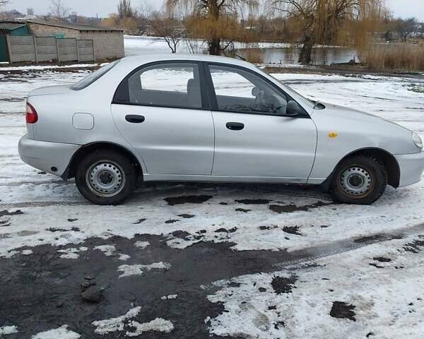 Серый Дэу Сенс, объемом двигателя 0 л и пробегом 127 тыс. км за 1650 $, фото 6 на Automoto.ua