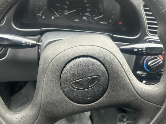 Серый Дэу Сенс, объемом двигателя 1.5 л и пробегом 254 тыс. км за 1950 $, фото 6 на Automoto.ua