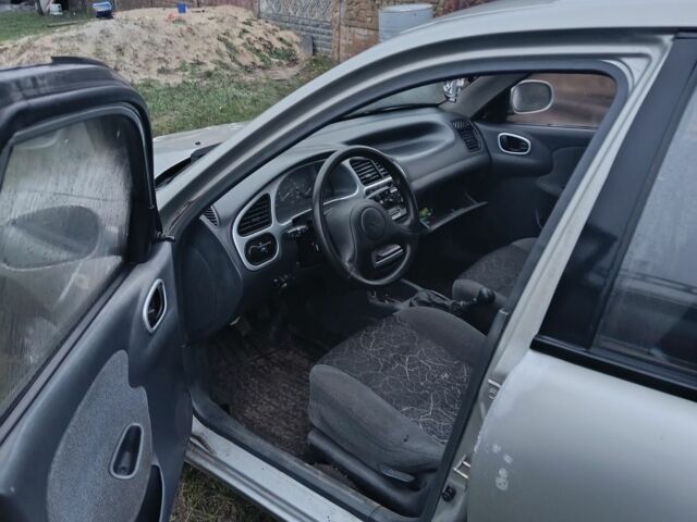 Сірий Деу Сенс, об'ємом двигуна 1.5 л та пробігом 111 тис. км за 1450 $, фото 4 на Automoto.ua