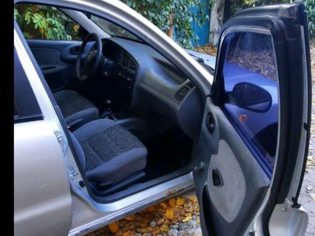 Сірий Деу Сенс, об'ємом двигуна 1.4 л та пробігом 180 тис. км за 1250 $, фото 2 на Automoto.ua