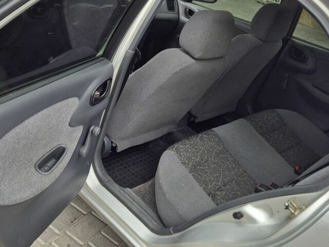 Сірий Деу Сенс, об'ємом двигуна 1.5 л та пробігом 157 тис. км за 2800 $, фото 6 на Automoto.ua