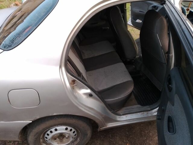 Серый Дэу Сенс, объемом двигателя 1.5 л и пробегом 253 тыс. км за 1072 $, фото 5 на Automoto.ua