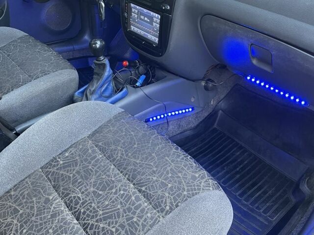 Сірий Деу Сенс, об'ємом двигуна 1.4 л та пробігом 170 тис. км за 1183 $, фото 3 на Automoto.ua