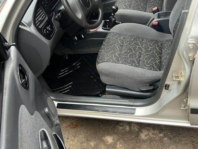 Серый Дэу Сенс, объемом двигателя 1.4 л и пробегом 170 тыс. км за 1800 $, фото 13 на Automoto.ua