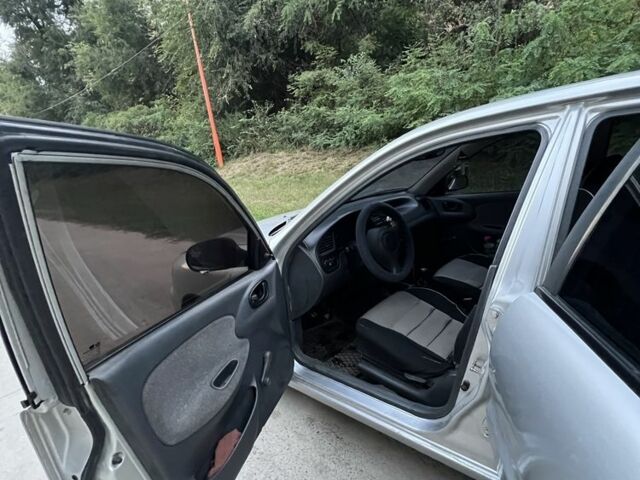 Сірий Деу Сенс, об'ємом двигуна 1.5 л та пробігом 107 тис. км за 1400 $, фото 3 на Automoto.ua