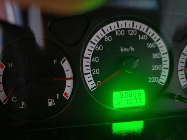 Серый Дэу Сенс, объемом двигателя 0 л и пробегом 90 тыс. км за 2300 $, фото 3 на Automoto.ua