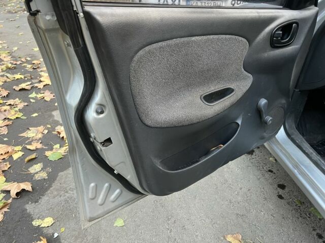 Деу Сенс 2007 у Миколаєві на Automoto.ua Сірий Деу Сенс, об'ємом двигуна 1.4 л та пробігом 130 тис. км за 2300 $, фото 6 на Automoto.ua
