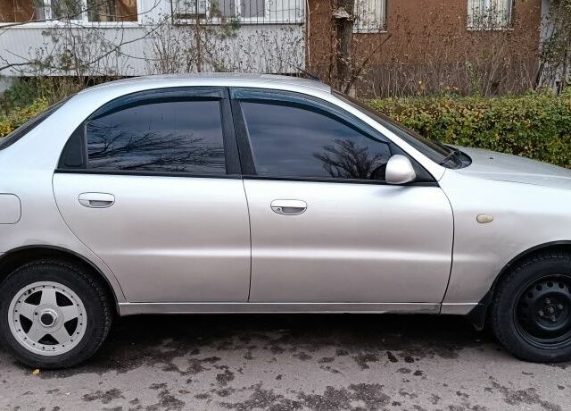 Сірий Деу Сенс, об'ємом двигуна 1.5 л та пробігом 195 тис. км за 2800 $, фото 5 на Automoto.ua