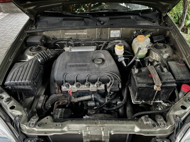 Сірий Деу Сенс, об'ємом двигуна 1.4 л та пробігом 151 тис. км за 1899 $, фото 8 на Automoto.ua