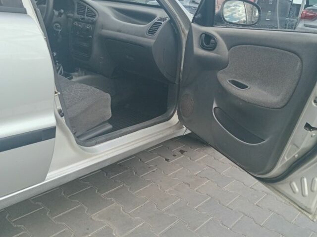 Сірий Деу Сенс, об'ємом двигуна 1.5 л та пробігом 223 тис. км за 2400 $, фото 3 на Automoto.ua