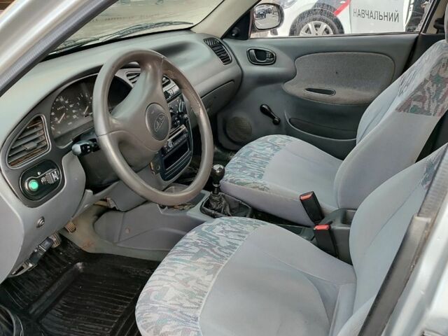 Сірий Деу Сенс, об'ємом двигуна 1.5 л та пробігом 300 тис. км за 1903 $, фото 5 на Automoto.ua