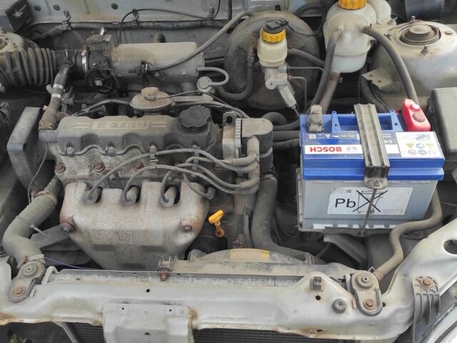 Серый Дэу Сенс, объемом двигателя 1.5 л и пробегом 230 тыс. км за 2500 $, фото 2 на Automoto.ua