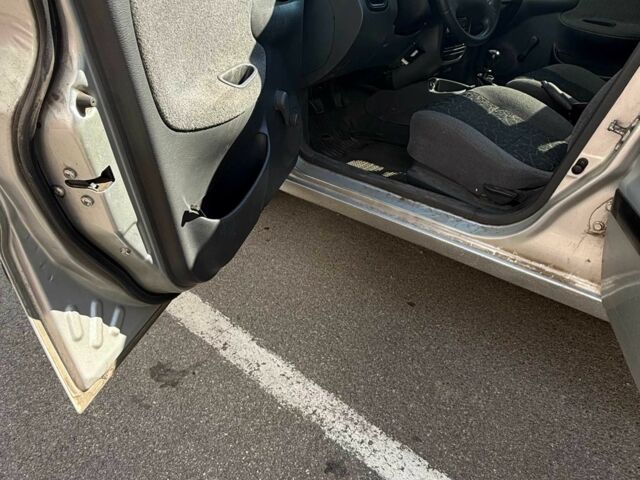 Сірий Деу Сенс, об'ємом двигуна 1.5 л та пробігом 229 тис. км за 2100 $, фото 16 на Automoto.ua