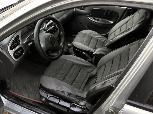 Сірий Деу Сенс, об'ємом двигуна 1.4 л та пробігом 170 тис. км за 70000 $, фото 3 на Automoto.ua