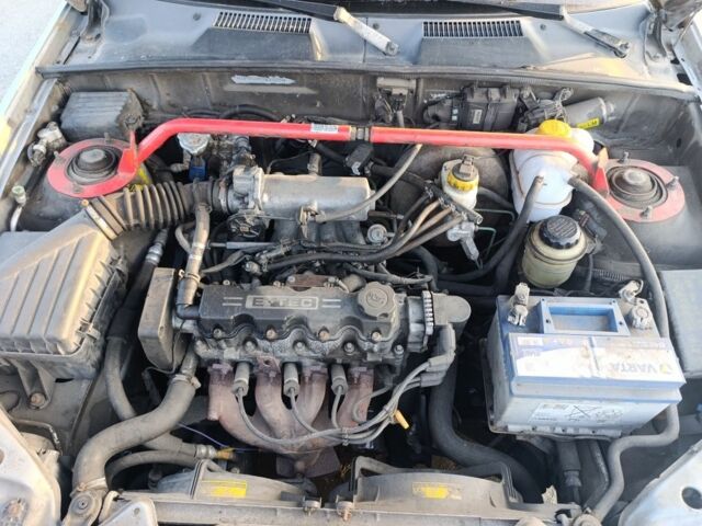 Серый Дэу Сенс, объемом двигателя 0 л и пробегом 275 тыс. км за 1140 $, фото 4 на Automoto.ua