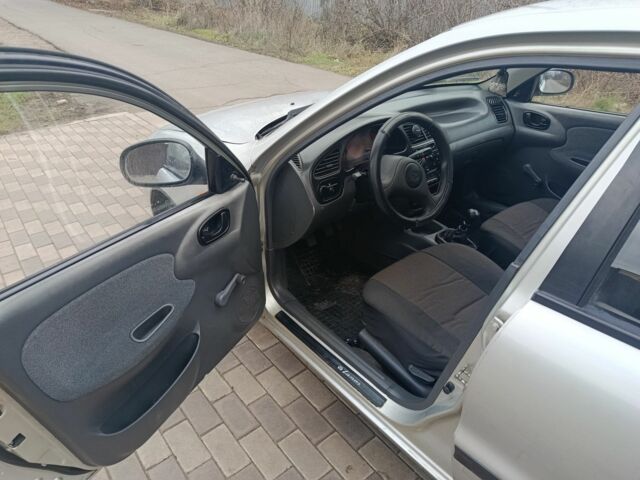 Сірий Деу Сенс, об'ємом двигуна 1.4 л та пробігом 195 тис. км за 1115 $, фото 5 на Automoto.ua