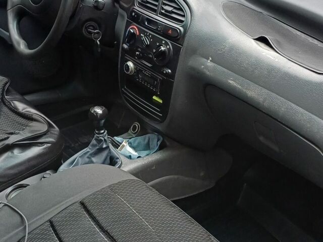 Серый Дэу Сенс, объемом двигателя 1.4 л и пробегом 340 тыс. км за 1950 $, фото 4 на Automoto.ua