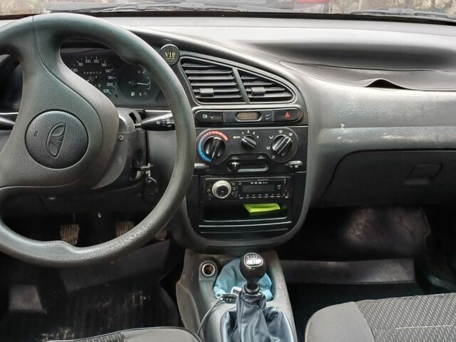 Серый Дэу Сенс, объемом двигателя 1.4 л и пробегом 340 тыс. км за 1950 $, фото 6 на Automoto.ua