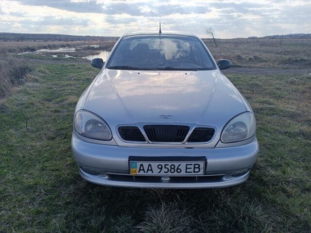 Серый Дэу Сенс, объемом двигателя 1 л и пробегом 300 тыс. км за 1750 $, фото 1 на Automoto.ua