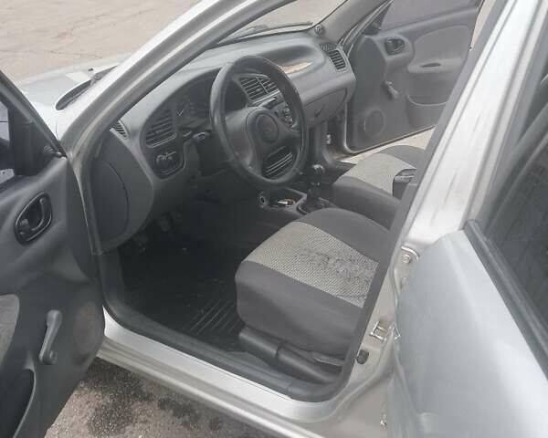 Серый Дэу Сенс, объемом двигателя 1.4 л и пробегом 135 тыс. км за 2000 $, фото 12 на Automoto.ua