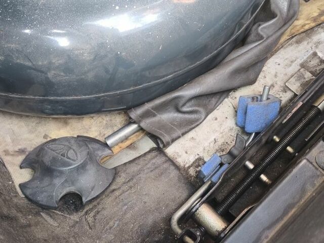 Сірий Деу Сенс, об'ємом двигуна 1.4 л та пробігом 189 тис. км за 2500 $, фото 7 на Automoto.ua