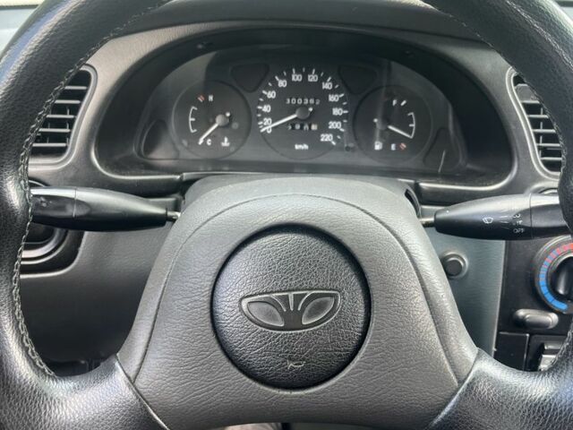 Сірий Деу Сенс, об'ємом двигуна 1.5 л та пробігом 300 тис. км за 2550 $, фото 6 на Automoto.ua