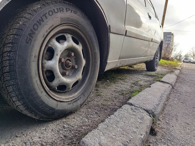 Серый Дэу Сенс, объемом двигателя 1.5 л и пробегом 250 тыс. км за 800 $, фото 1 на Automoto.ua