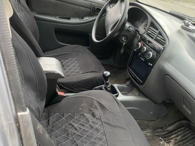 Сірий Деу Сенс, об'ємом двигуна 1.4 л та пробігом 30 тис. км за 1800 $, фото 5 на Automoto.ua