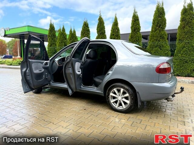 Сірий Деу Сенс, об'ємом двигуна 1.3 л та пробігом 250 тис. км за 2700 $, фото 5 на Automoto.ua