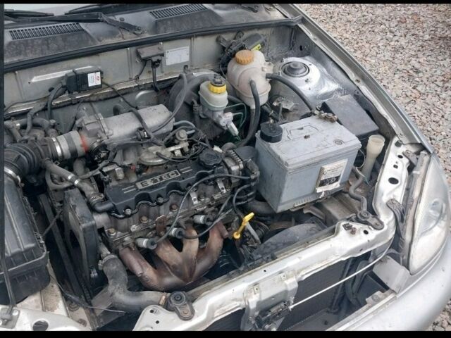 Сірий Деу Сенс, об'ємом двигуна 1.5 л та пробігом 189 тис. км за 1550 $, фото 9 на Automoto.ua