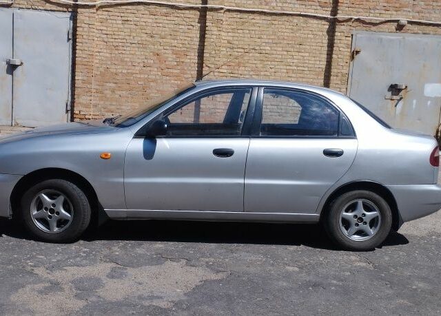 Сірий Деу Сенс, об'ємом двигуна 1.4 л та пробігом 198 тис. км за 2000 $, фото 17 на Automoto.ua