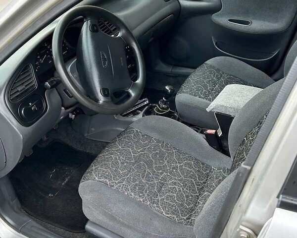 Сірий Деу Сенс, об'ємом двигуна 1 л та пробігом 398 тис. км за 1500 $, фото 5 на Automoto.ua
