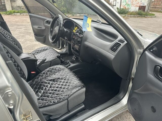 Сірий Деу Сенс, об'ємом двигуна 1.3 л та пробігом 122 тис. км за 2100 $, фото 3 на Automoto.ua